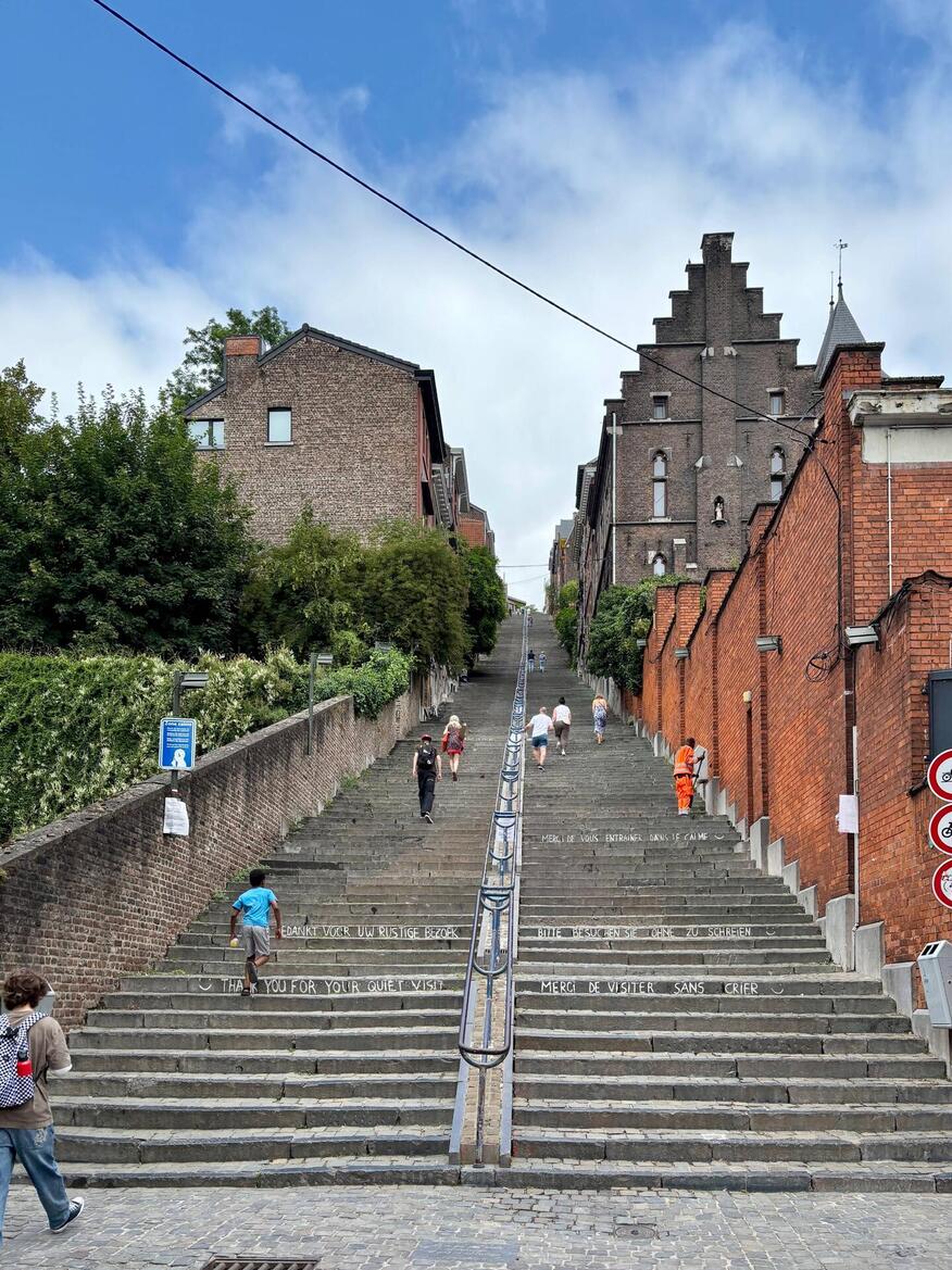Die berühmte Montagne de Bueren – 374 Stufen Richtung Aussicht