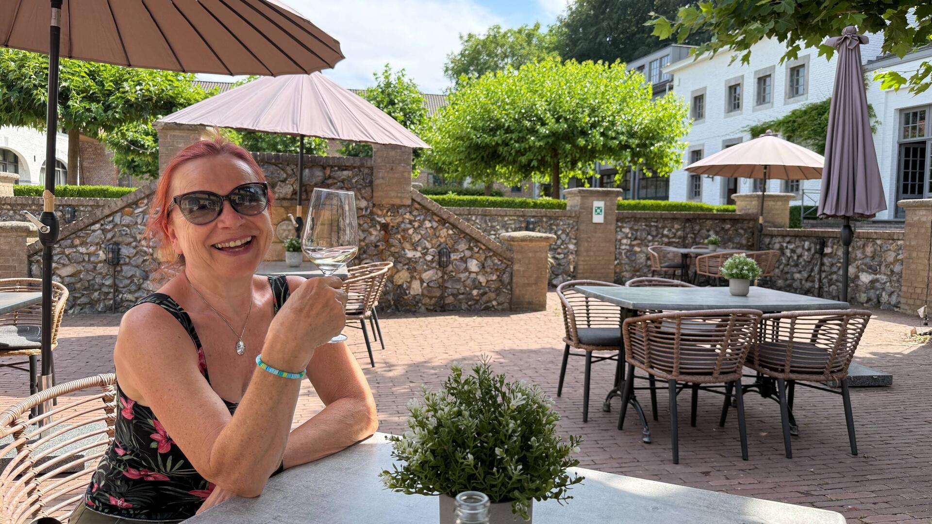 Wohlverdiente Pause auf der Terrasse des Landgoed Altenbroek